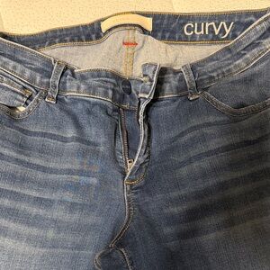 Curvy High Rise cropped Blue Jeans